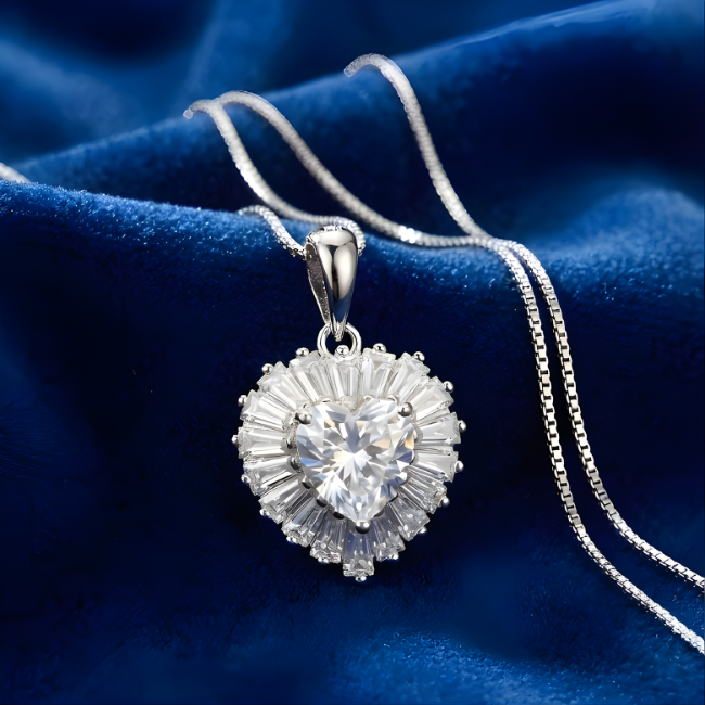 Tiana Disney Pendant