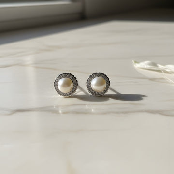 925 Sterling Silver Pearl Stud Earrings – CZ Halo Scallop Design
