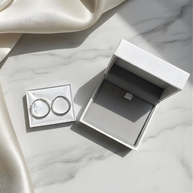 ✨ Classic Sterling Silver Hoop Earrings – Timeless Everyday Elegance